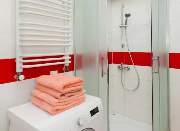 три кімнати вулиця грушевського 9 центр міста Apartment